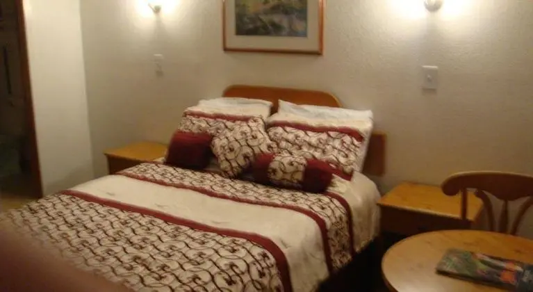 Chalet Motel