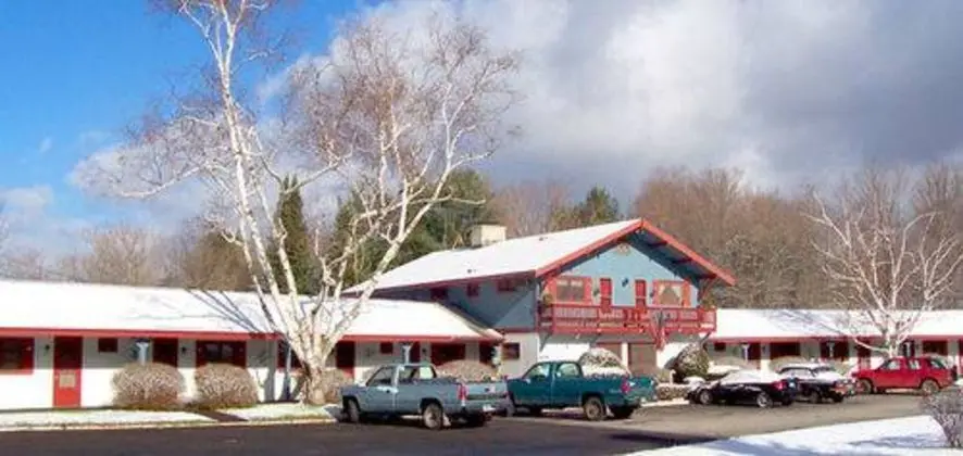 CHALET MOTEL