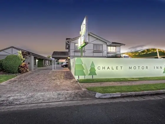 Chalet Motor Inn
