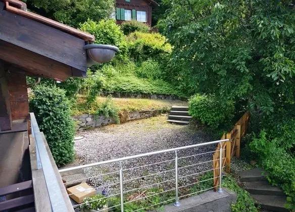Chalet With Panoramic Views of the Mountains of the Oberland and Lake Thun - Dış Mekan