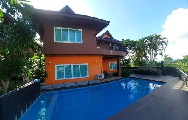 The Chalet Phuket Resort - Havuz