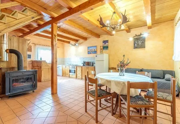 Chalet Zavrh 2 With Whirlpool And Sauna - Yerinde Yemek