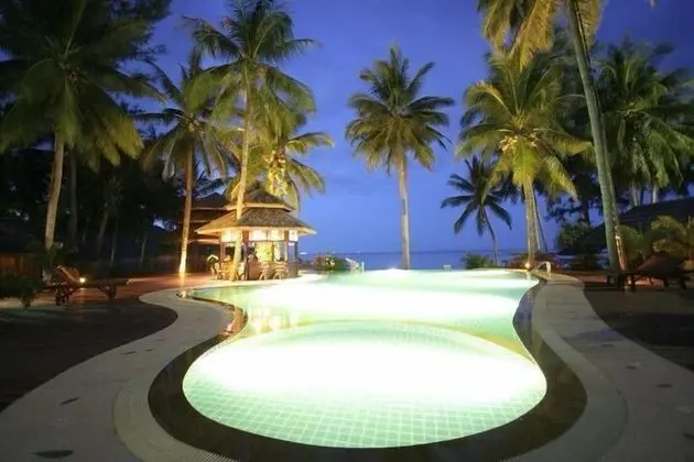 Chaloklum Bay Resort