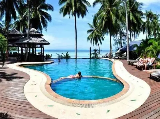 Chaloklum Bay Resort - Havuz