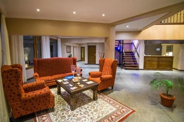 Chalten Suites Hotel - Lobi