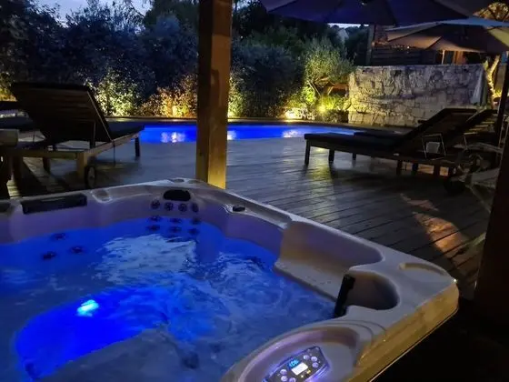 Chambre d'Hote Casa Maredda - Havuz