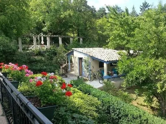 Chambre d'Hôtes Maison Castellane - Dış Mekan