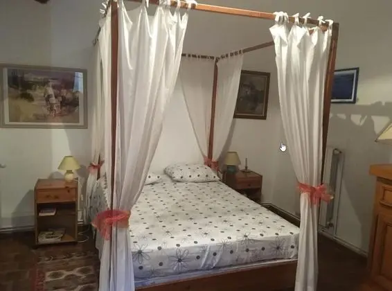 Chambre d'Hotes Presbytère St Symphorien - Oda