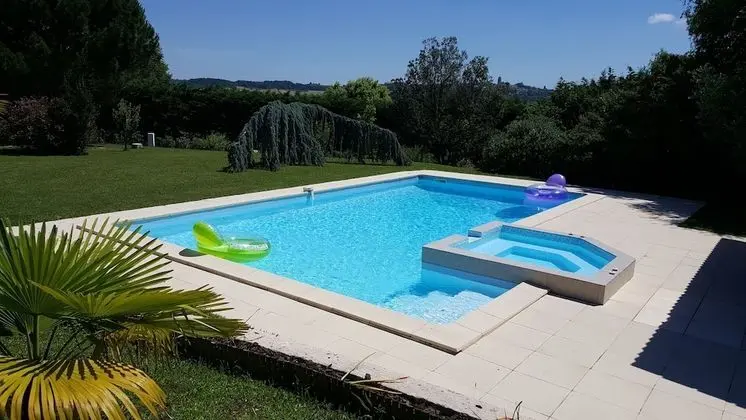 Chambres dans villa à 3 min de Lectoure - Havuz
