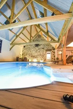 Chambres d'Hotes La Brocherie - Havuz