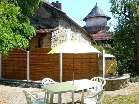 Chambres d'Hôtes Le Clos du Murier - Dış Mekan