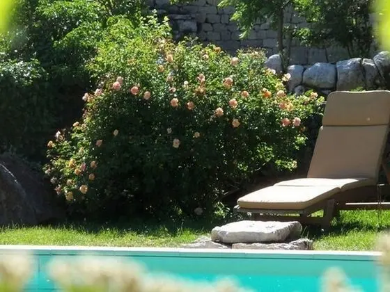 Chambres et Jardin de Pierres - Havuz