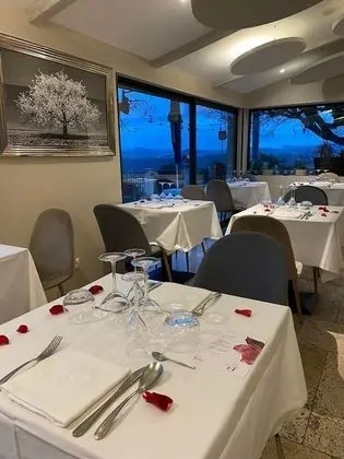 Chambres Lougolin - Yerinde Yemek