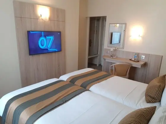 Hotel Champerret Elysees