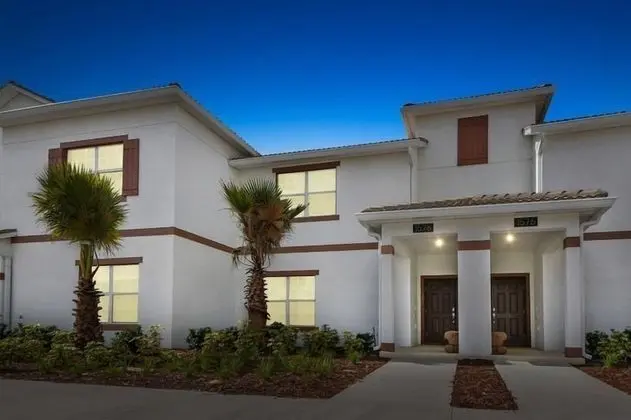 ChampionsGate 4BR 3BA Townhome - Dış Mekan