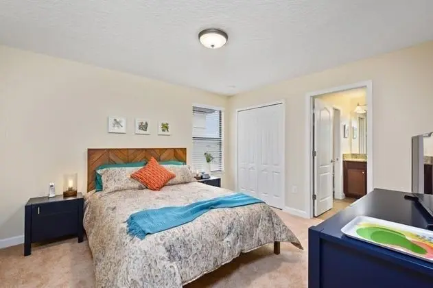 ChampionsGate 5BR Pool Home - Oda