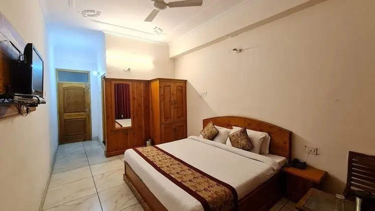 Hotel Chand Himalayan Brothers - Oda Düzeni