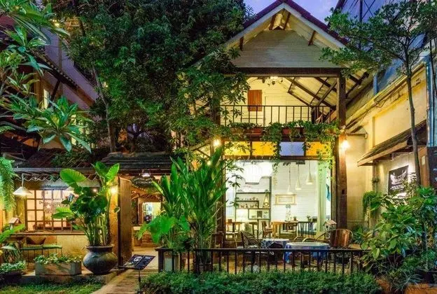 Changmoi House