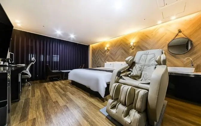 Changwon Boutique Hotel Gung