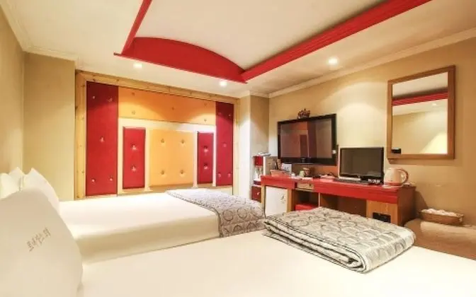 Changwon Jungang-dong Renaissance