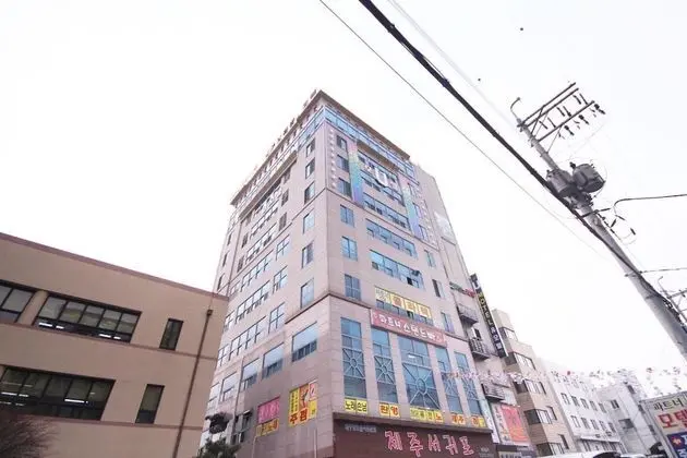 Changwon Myeongseodong U