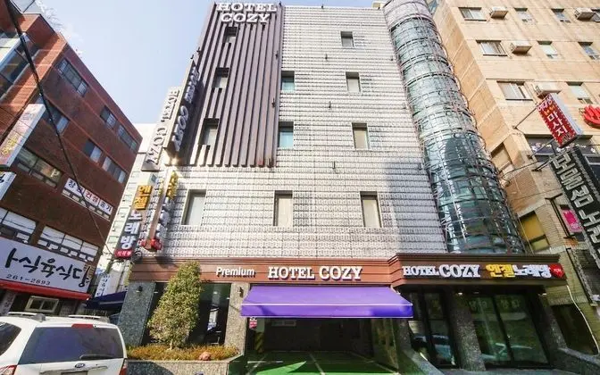 Changwon Palyongdong Hotel Cozy