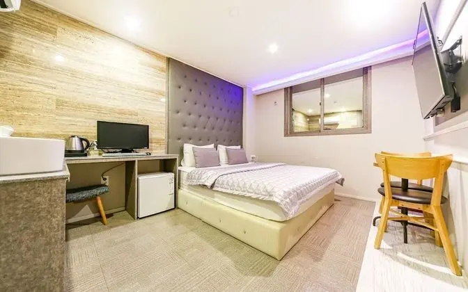 Changwon Sangnam-dong Martin