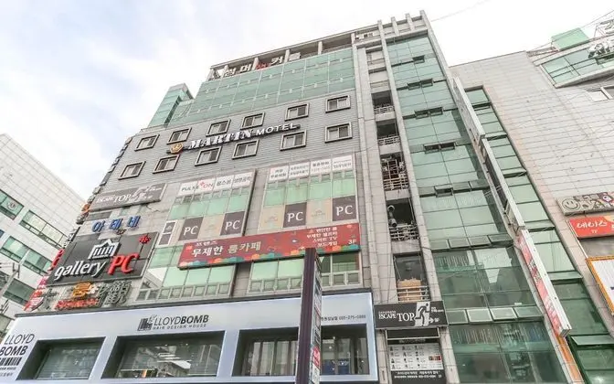 Changwon Sangnam-dong Martin