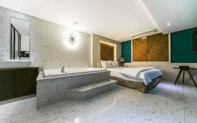 Changwon Sangnam-dong U