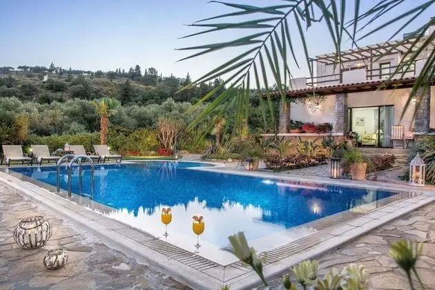 Chania Secluded Retreat - Kallithea Luxury Villa