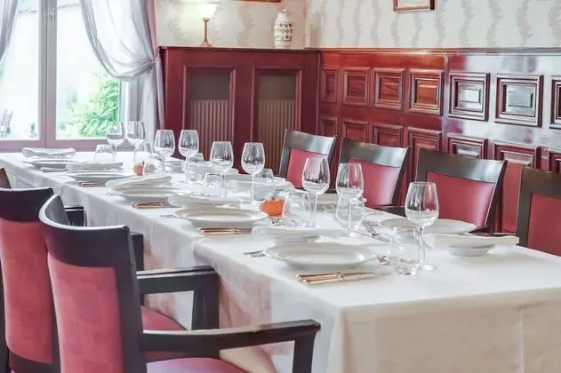 Hotel Chantilly Le Relais D'aumale - Yerinde Yemek