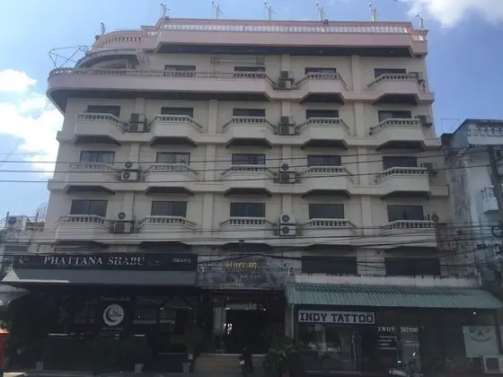 Chao Phya Grand Hotel