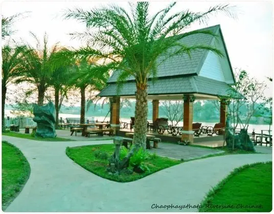Chaophaya Thara Riverside - Dış Mekan