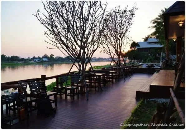Chaophaya Thara Riverside - Yerinde Yemek