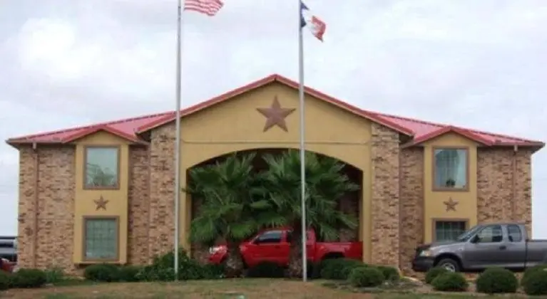 Chaparral Motel Hallettsville