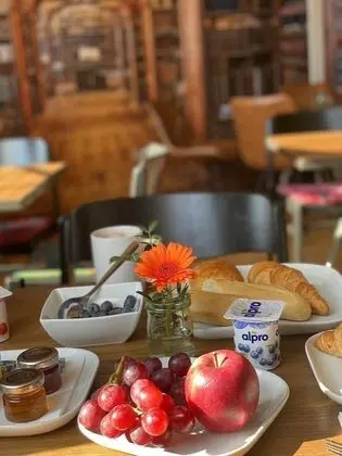 Chapter 1 Hotels - Yerinde Yemek