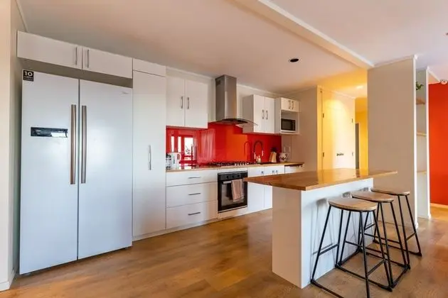 Character 4BR Home - Seaview - Skyline - Hot tub - Mutfak