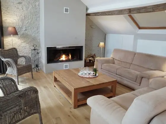 Character House With a Large Garden in a Quiet Area - Oda Düzeni