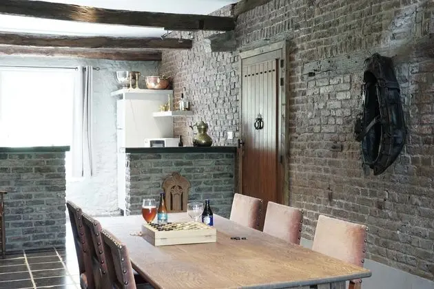 Character House With a Large Garden in a Quiet Area - Yerinde Yemek