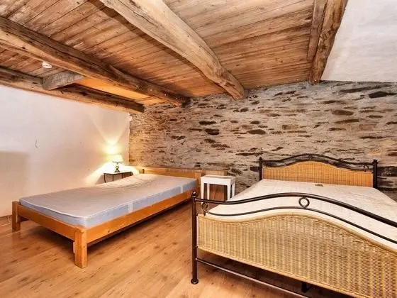 Characteristic Arden Farmhouse With Valley Views - Oda