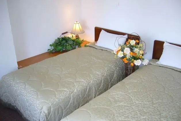 Charade Inn Shiga - Oda