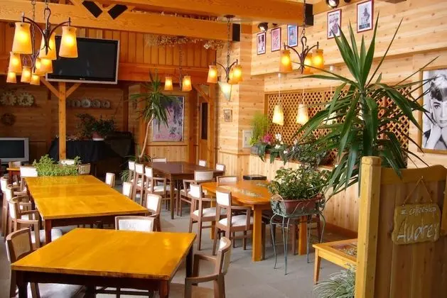 Charade Inn Shiga - Yerinde Yemek