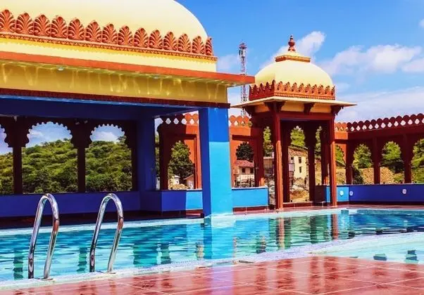 Hotel Charan Kamal