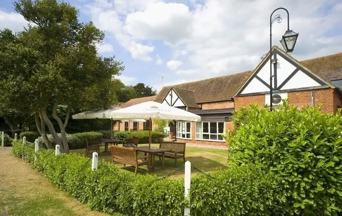 The Charlecote Pheasant Hotel - Dış Mekan