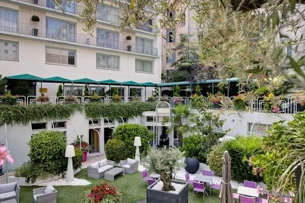 Hotel Charlemagne
