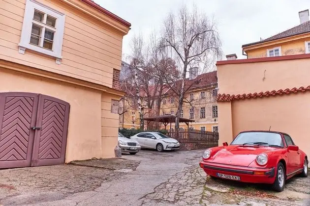 Charles Bridge Royal Apartment - Dış Mekan