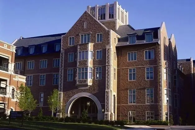 The Charles F. Knight Center - Dış Mekan