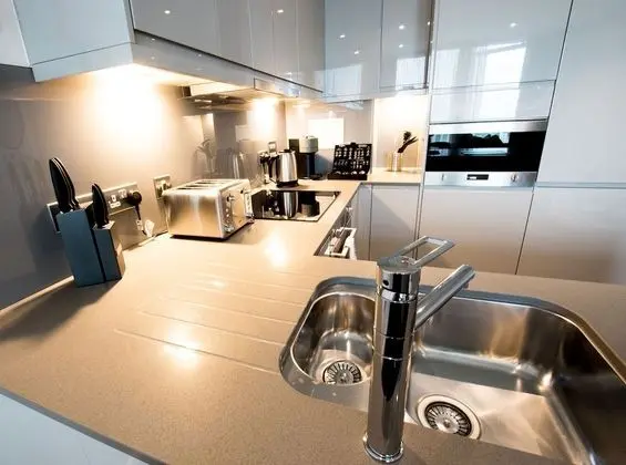 Charles Hope Apartment Canary Wharf - Mutfak
