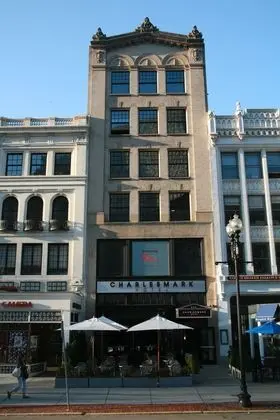 Charlesmark Hotel - Dış Mekan