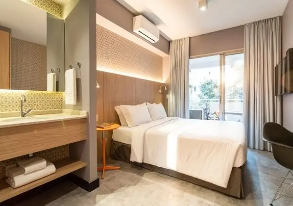 Charlie Girassol Vila Madalena